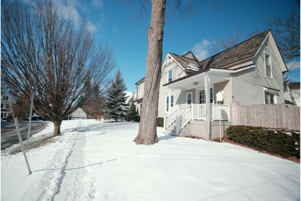The Pros and Cons of Buying a Home in the Winter Team Garner Realty Group